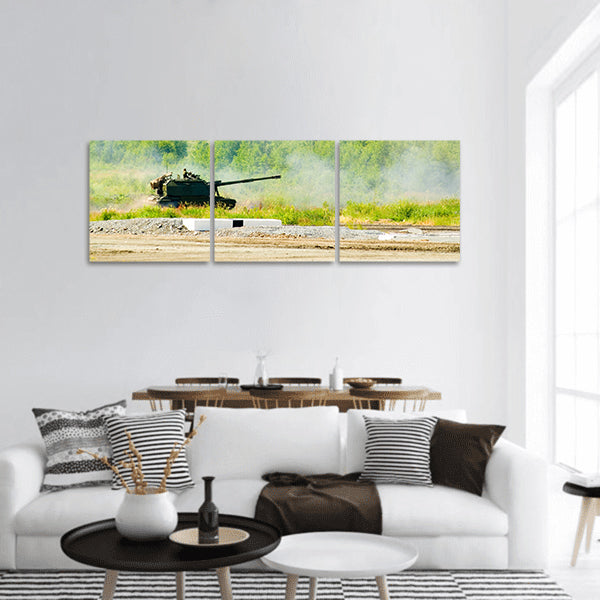 M1990 Farm is propelled 152 mm howitzer Russia Arms Expo panoramic canvas wall art