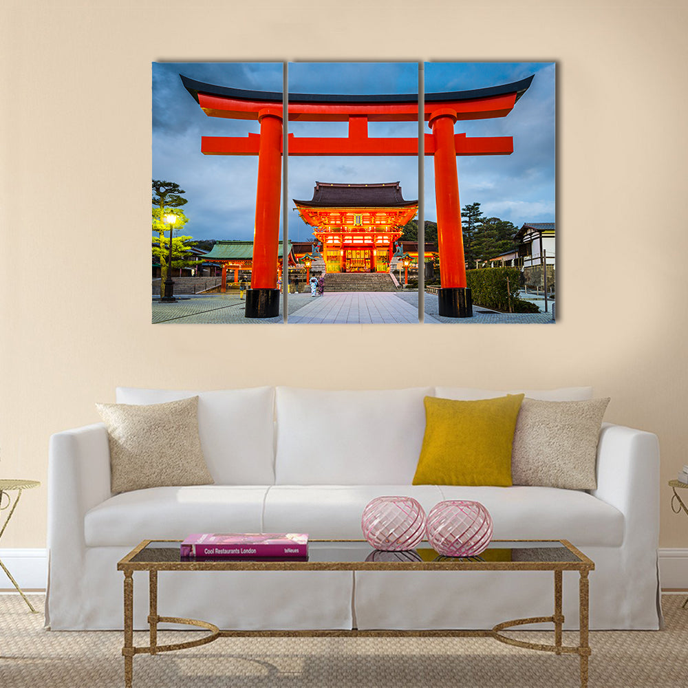 Fushimi Inari Taisha Shrine in Kyoto, Japan, Wall Art