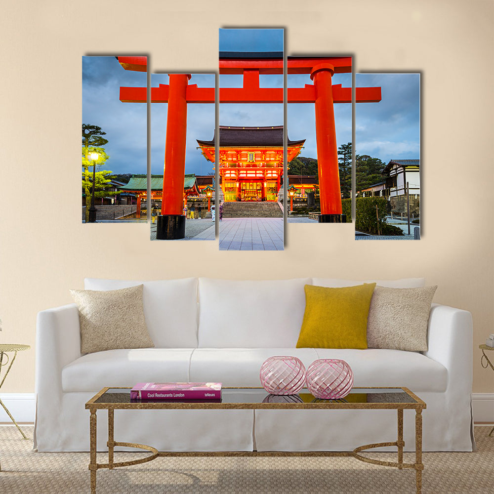 Fushimi Inari Taisha Shrine in Kyoto, Japan, Wall Art
