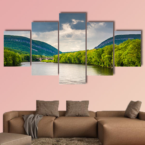 The Delaware Water Gap and the Delaware River in Portland, wall art