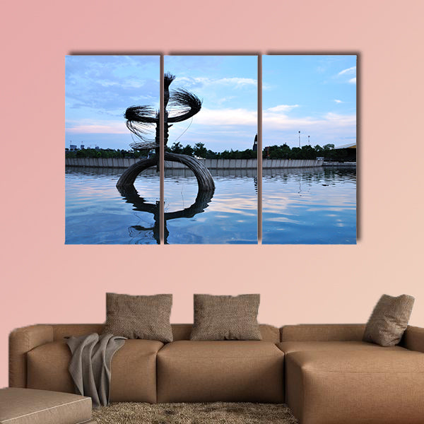 Sculpture of Art multi panel canvas wall art